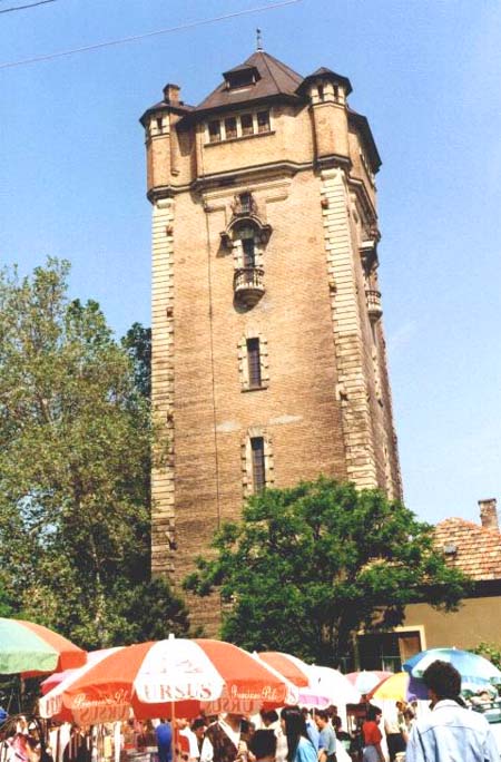 アラド名物の給水塔