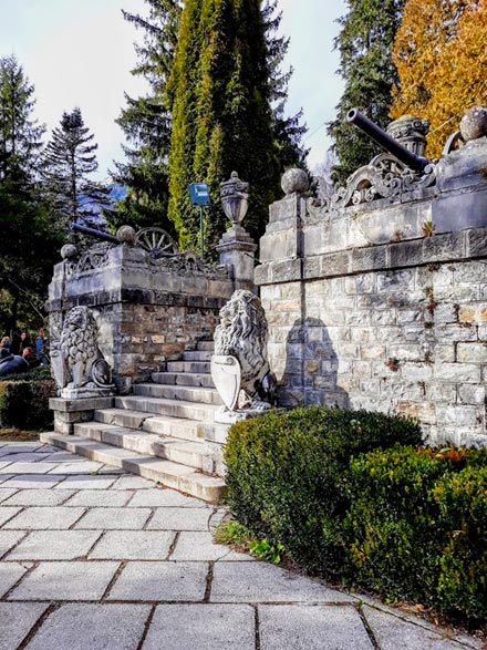 ペレシュ城の入口